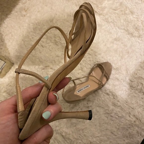Authentic Manolo Blahnik tan suede strappy heeled sandal size 36.5 / 6.5 US - Picture 4 of 9